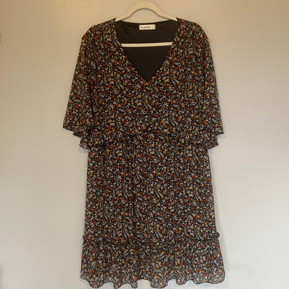 Ne midor multi color floral midi dress Sz 18 ruffles and bell sleeves pretty